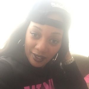 Meet your Posher, Kendra