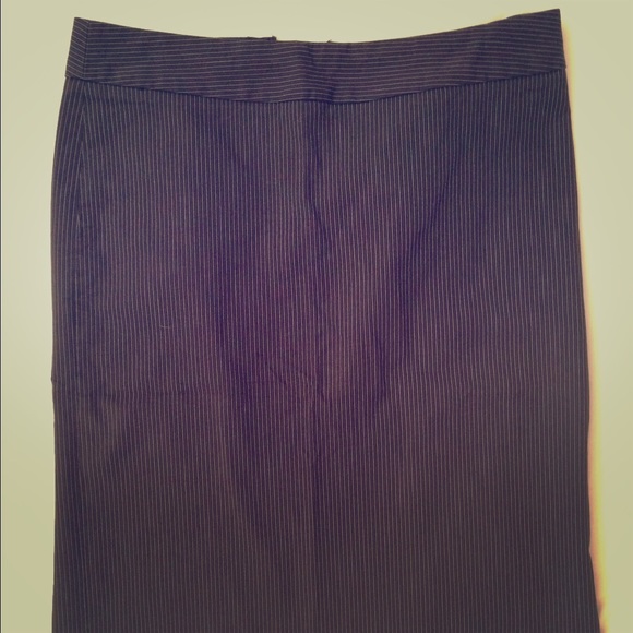 Black stretch pencil skirt