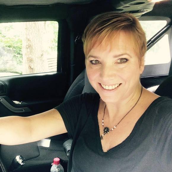 Meet your Posher, Cary