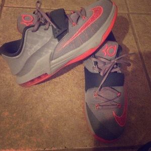 KD size 6.5 y