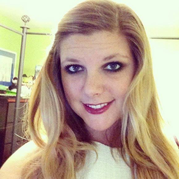 Meet your Posher, Amber - Picture 4 of 8