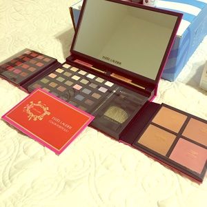 Estée Lauder set. portfolio, mini perfume, & soap