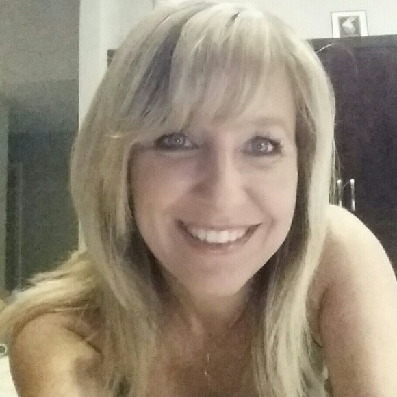 Meet your Posher, Traci