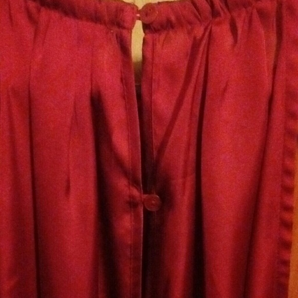 Ruby red - Picture 3 of 3