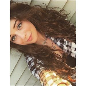 Meet your Posher, Liz