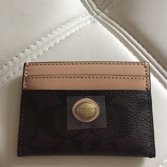 Authentic NEW COACH credit card wallet