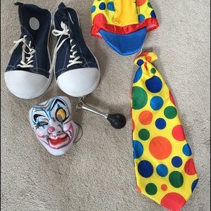 Clown costume accessories
