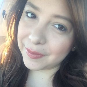 Meet your Posher, Gabrielle