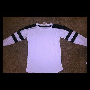 Victoria secret small crew.