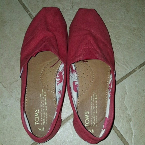 Red toms