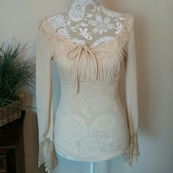 Express Tops - Express lace top