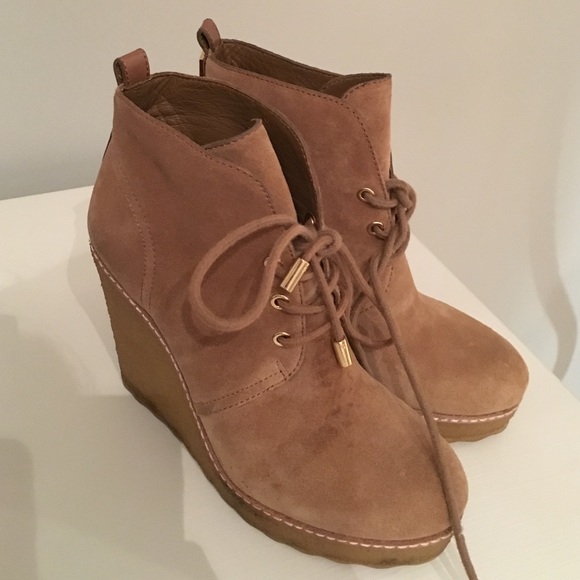 Tory Burch Tan Vikki Lace-up Wedge Bootie - Picture 4 of 4