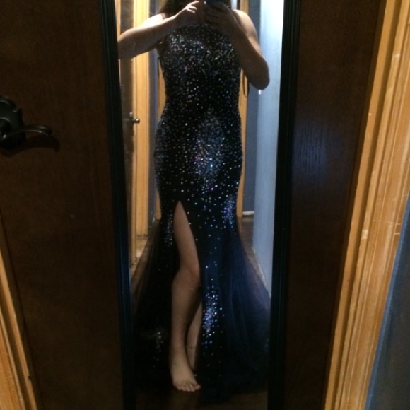 Homecoming/Prom formal dress - Picture 2 of 4