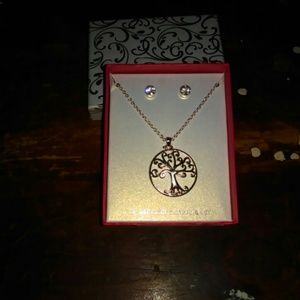 Beautiful Tree Necklace
