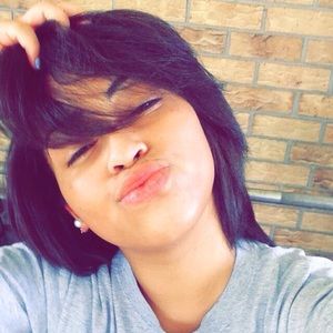 Meet your Posher, Brielle