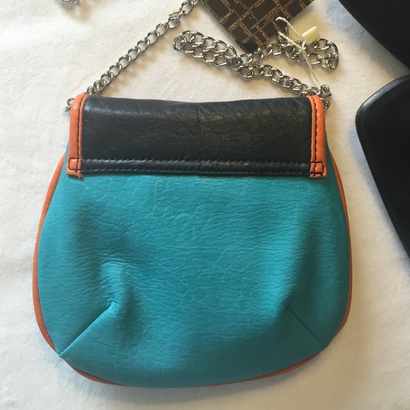 🚫SOLD🚫 Chocolate NY tri-color mini crossbody bag - Picture 2 of 4