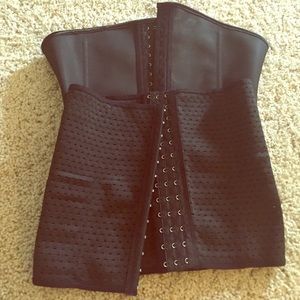 🚫🚫🚫🚫TRADE FOR @emburb 🚫🚫🚫🚫