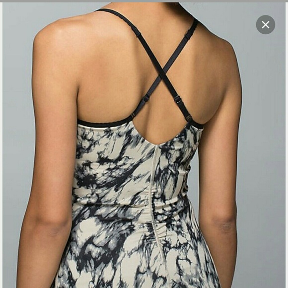 Lululemon open your heart tank in granite sz 8