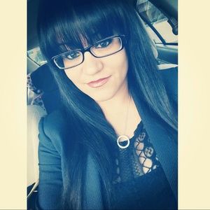 Meet your Posher, Sarai