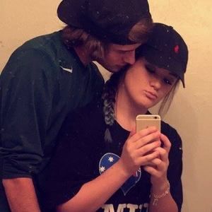 Meet your Posher, Casey