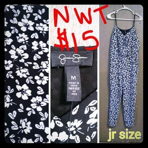 Jessica Simpson jumper