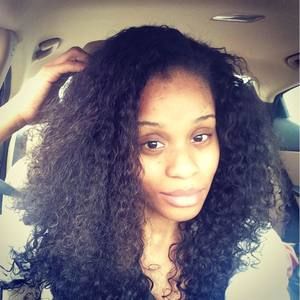 Meet your Posher, Nicole