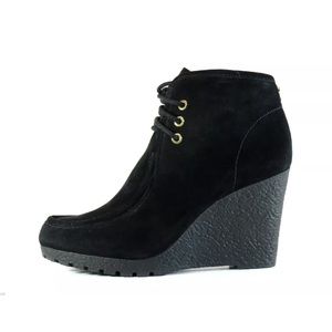Black boots