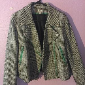 Stylish blazer 💚