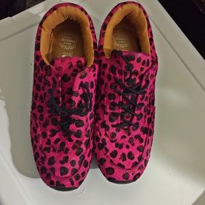 Leopard sneaker