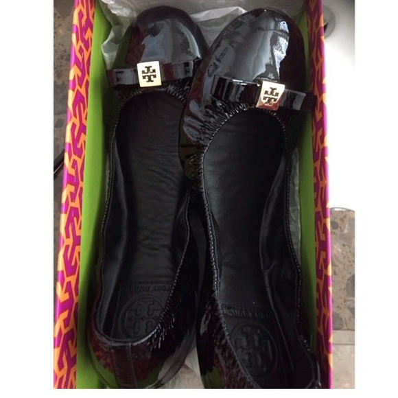 Black Tory Burch Eddie flats