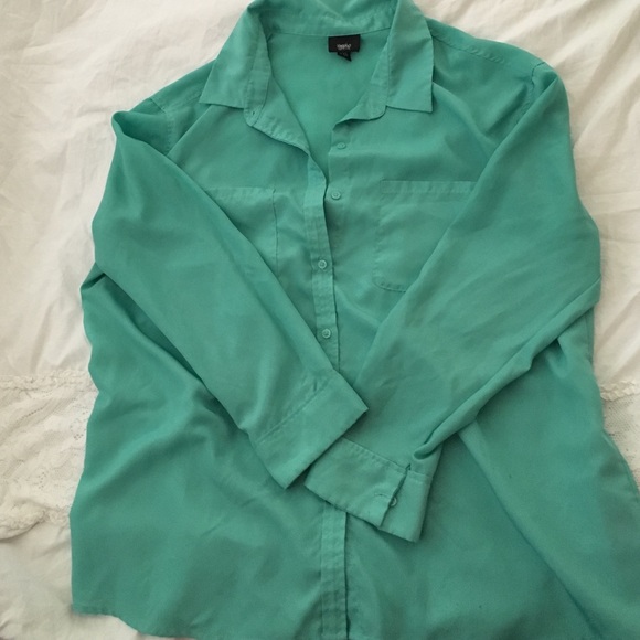 Mossimo button down blouse - Picture 3 of 3