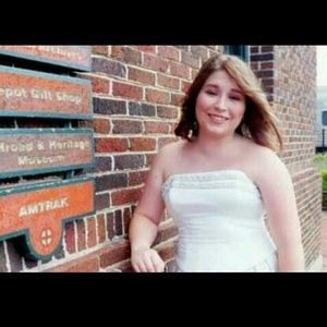 Meet your Posher, Jessica