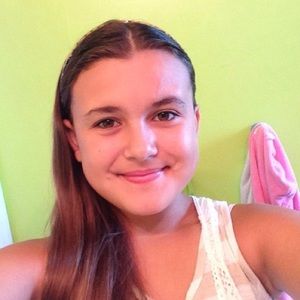 Meet your Posher, Chloe