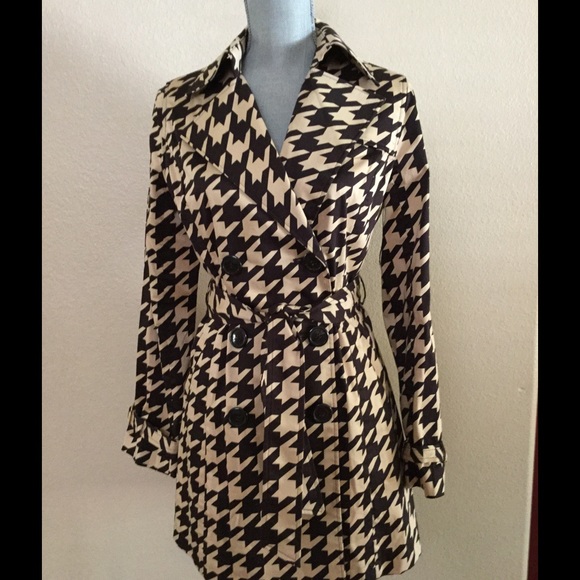 Vertigo paris Jackets & Blazers - Brown and Tan Trench Coat