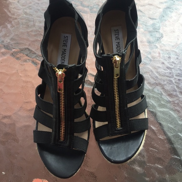 Steve Madden wedges