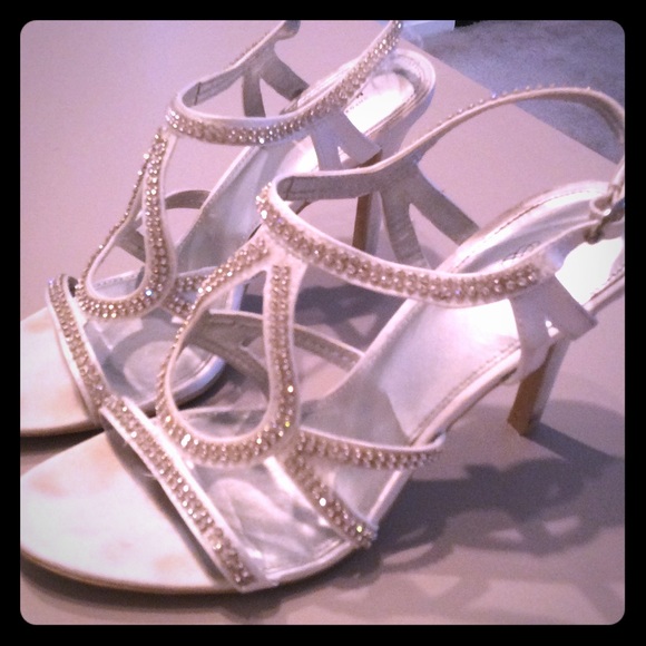 Rhinestone white high heels - Picture 1 of 4