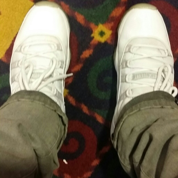 Jordan retro Anniversary 11s - Picture 3 of 3