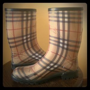 Burberry rain boots