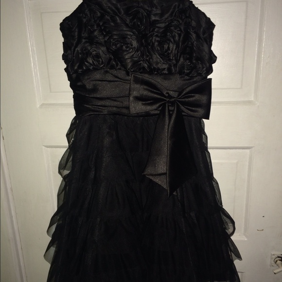 Homecoming dress - Picture 1 of 2