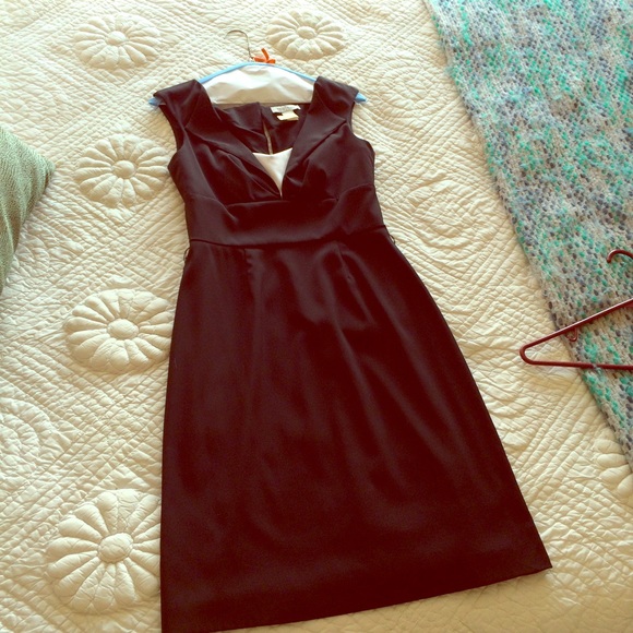 Formal dress. Strap for a belt (not included)