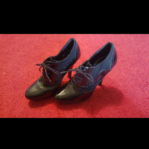 Black lace up heels