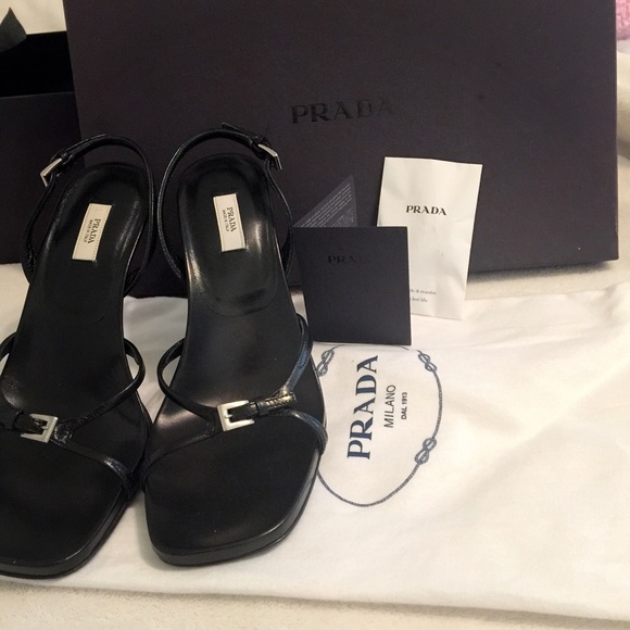 Prada - Picture 2 of 4