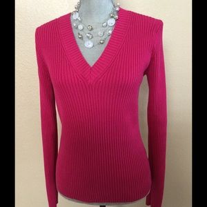 Dark Pink V-Neck Pullover Sweater