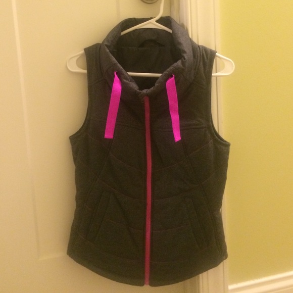 Grey North Face Vest!