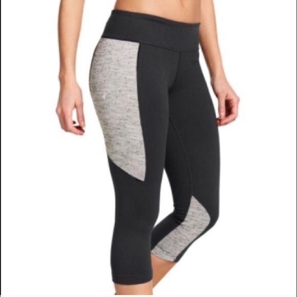 NEW Under Armour Capri pants