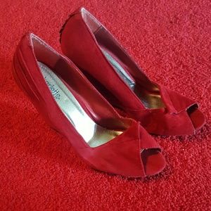 Red open toe wedges size 8