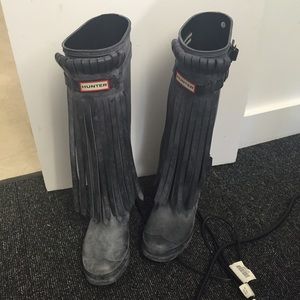 sturdy rain boots