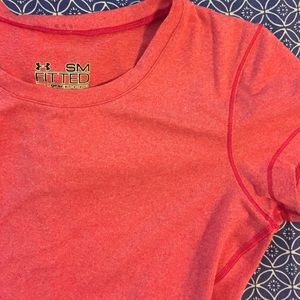 Under armor dri fit coral workout shirt