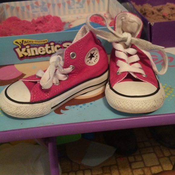 Size 5 converse