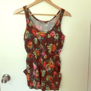 Floral pocketed tunic